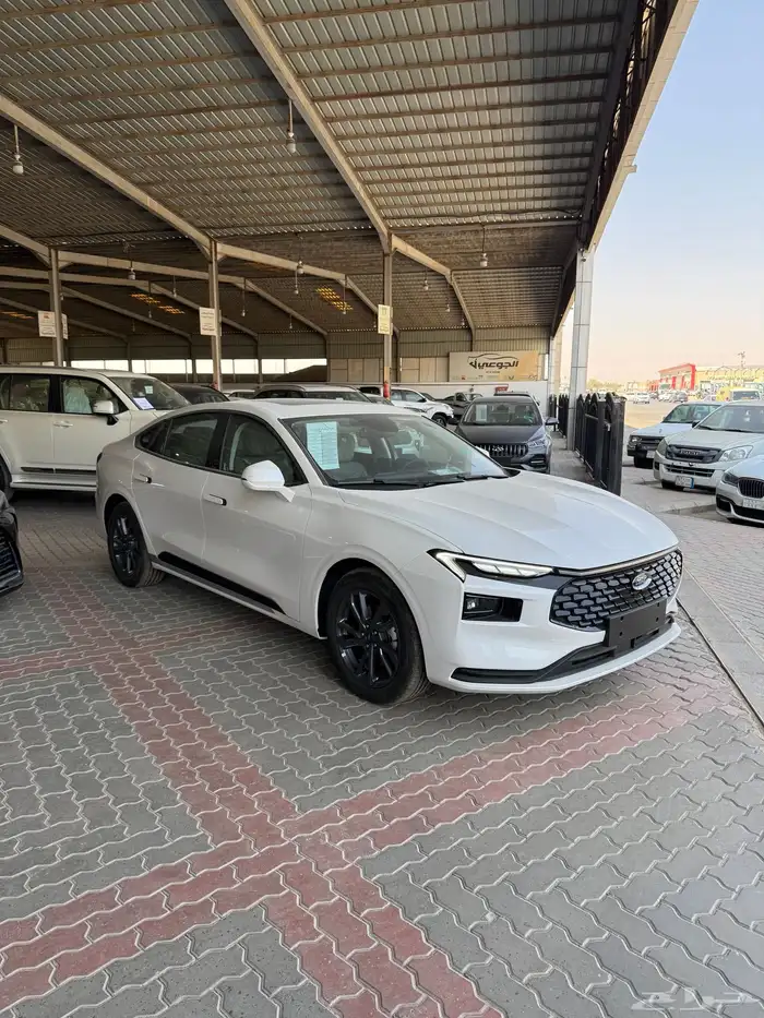 فورد تورس فئة امبيانتي بنزين 2026 1