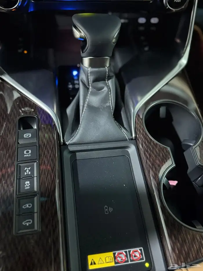 لكزس BB LX 600 بريمي 2025 اللون ابيض - جملي 20