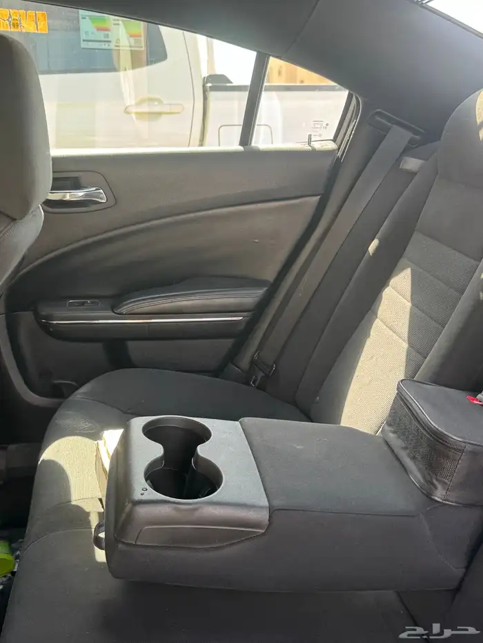 للبيع دوج تشارجر 2012 8