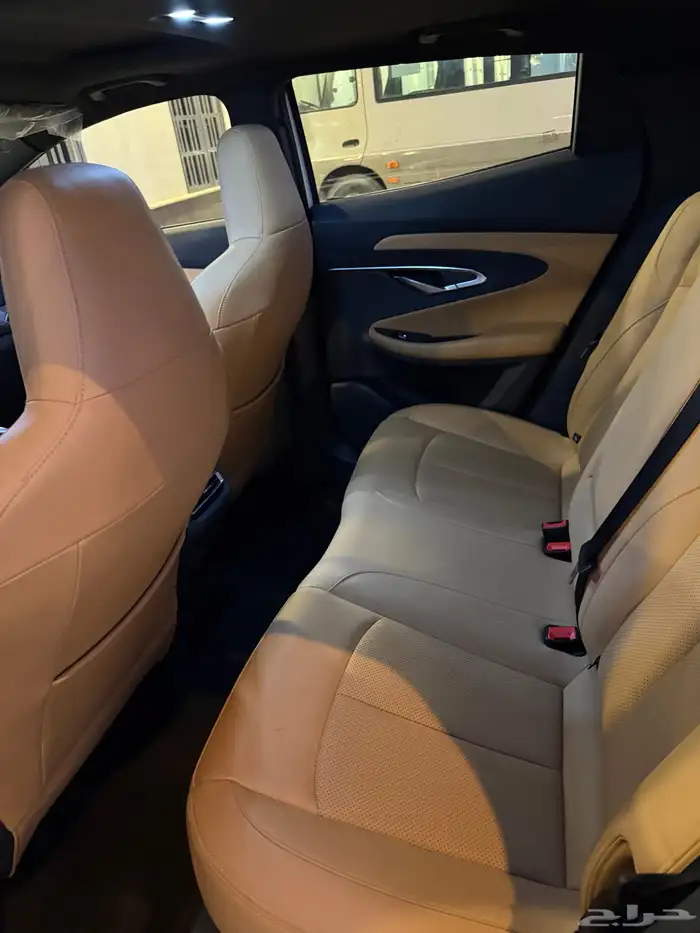 شانجان يوني تي 2023 ممشى قليل 8