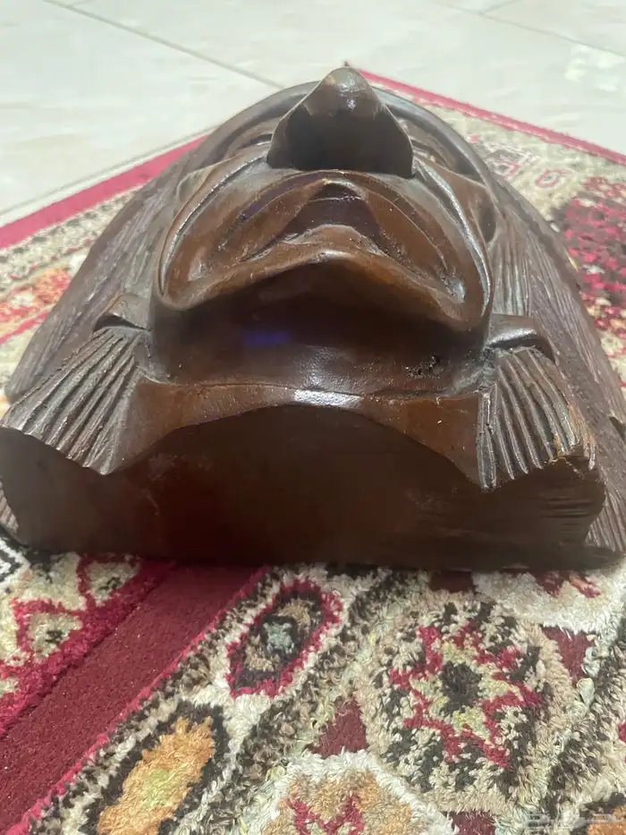 A wooden craved head راس خشبي منحوت 6