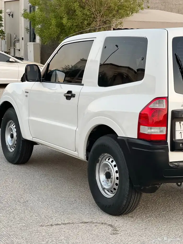 باجيرو 2006 للبيع 3