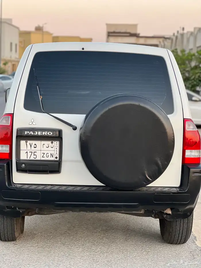 باجيرو 2006 للبيع 4