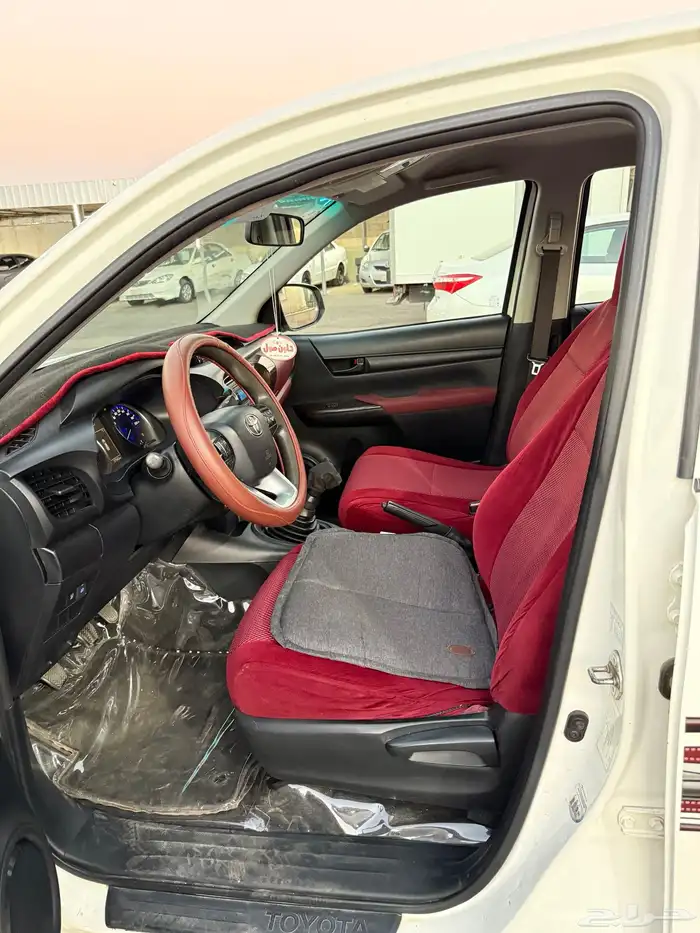 للبيع تويوتا هايلوكس 2018 13