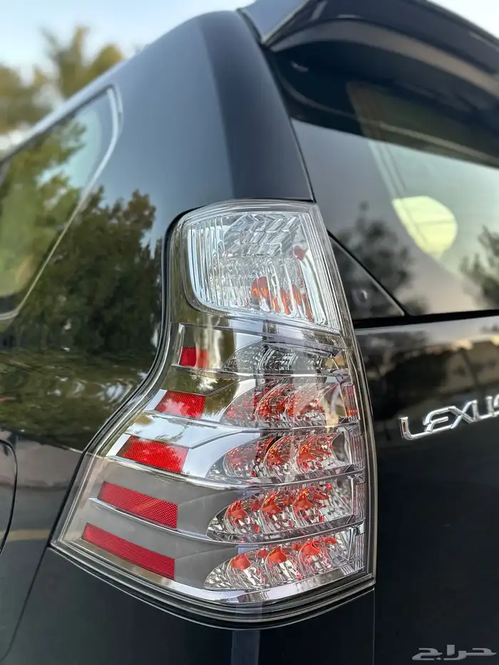 لكزس GX460 موديل 2014 سعودي فل كامل 32