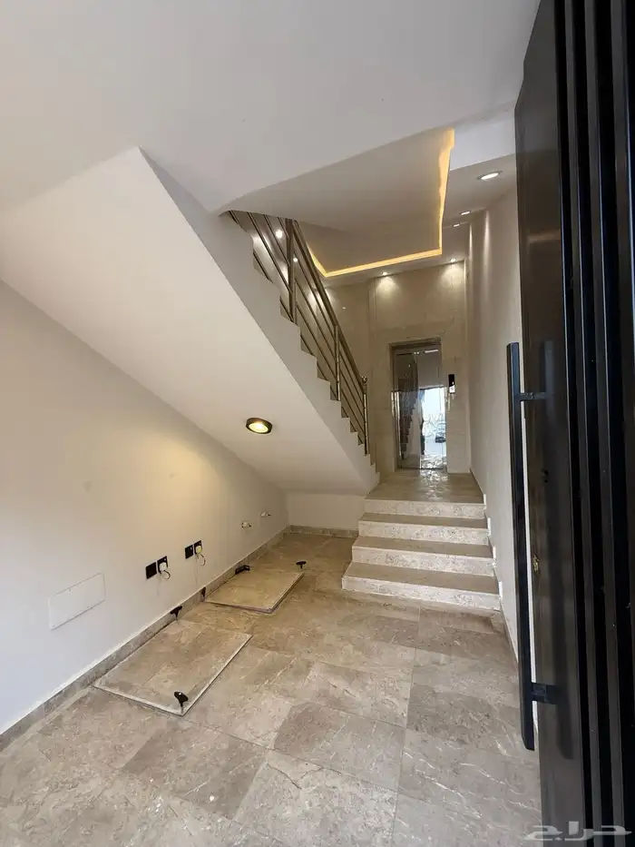 للبيع شقق علويه6غرف بأسطح خاصه ومصعد جاهز بسعر530الف 2