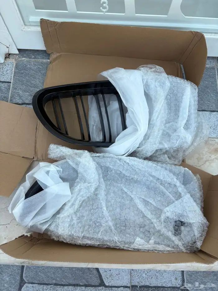 طارة و شبك بي ام دبليو وكاله bmw 650i 2