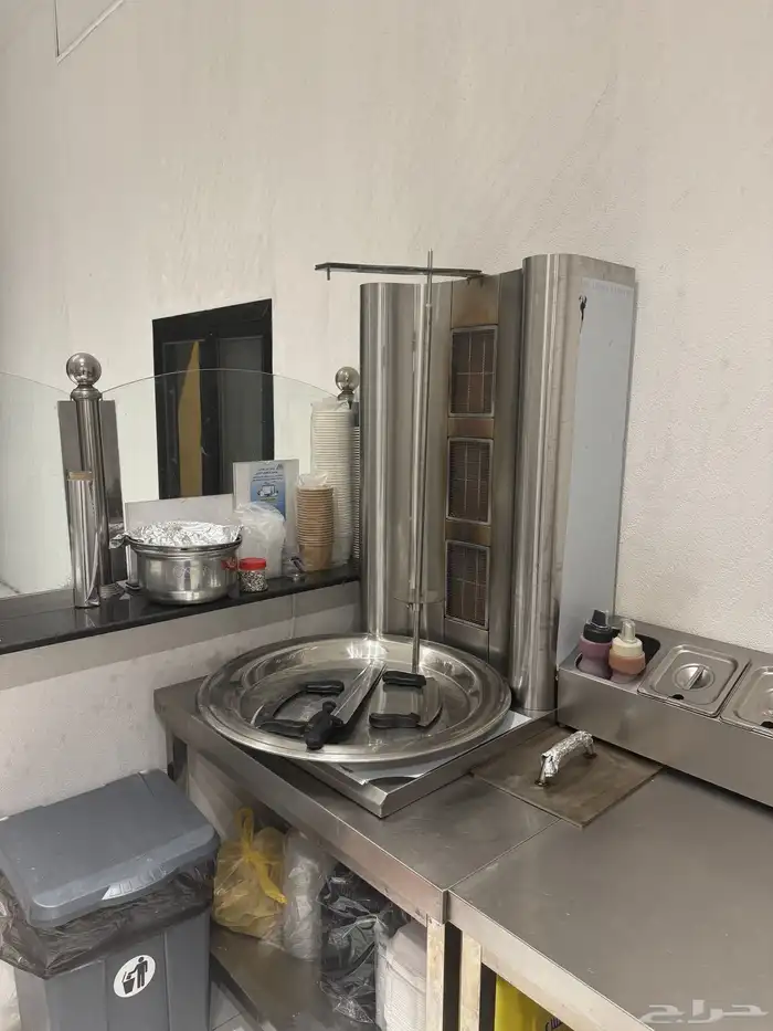 مطعم وجبات سريعه مجهز للتقبيل 3