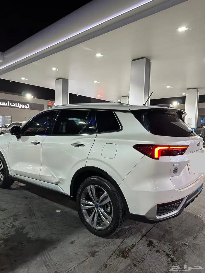 للبيع فورد تيريتوري تيتانيوم 2023 2