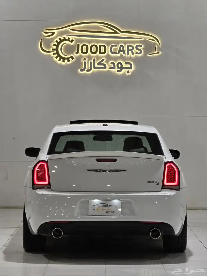 كرايزلر S300 موديل 2016 بحالة ممتازة 2