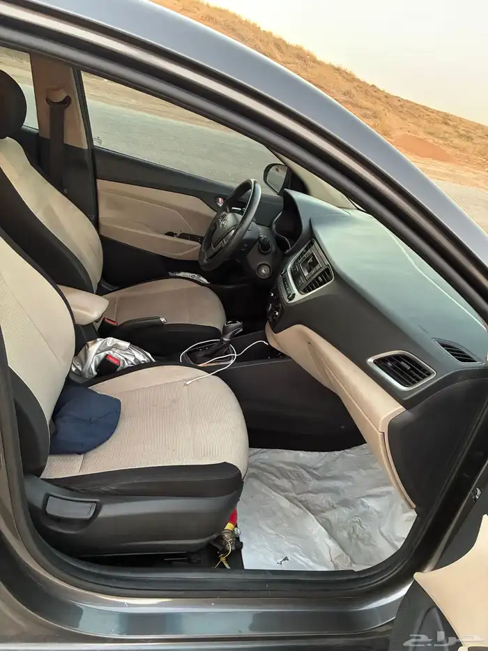 للبيع اكسنت موديل 2020 فحص استماره ساري والحد 32 الف 12