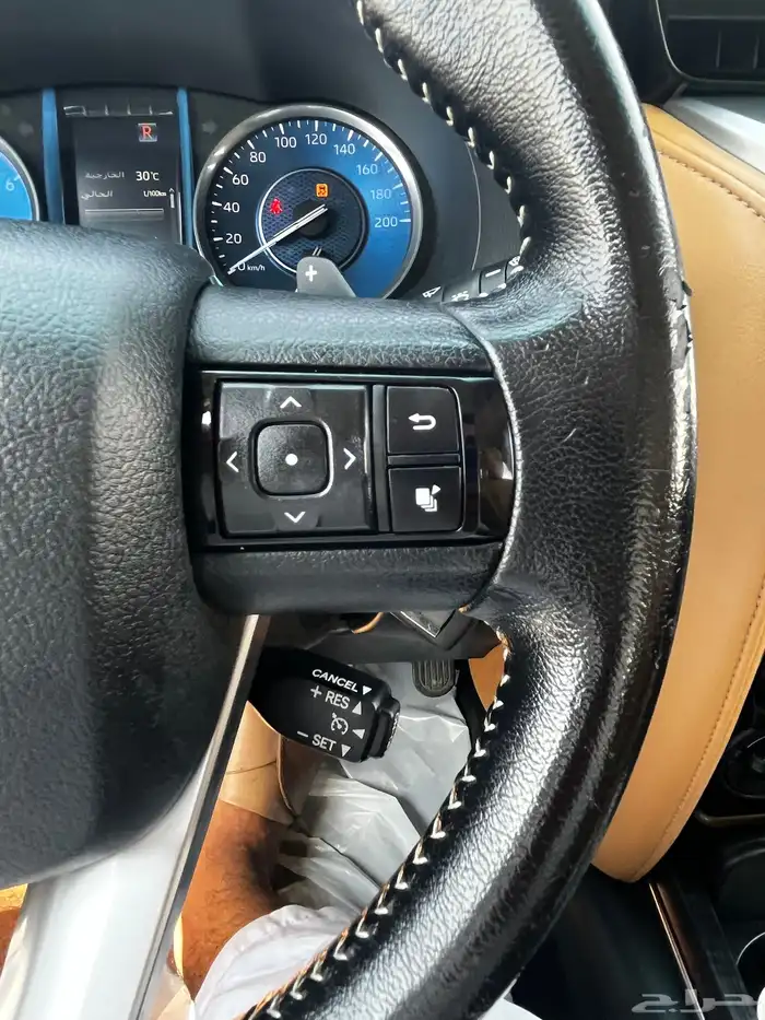 تويوتا فورتشنر VX بنزين موديل 2022 20