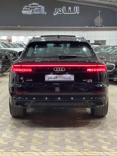 اودي Q8 s line سعودي 2020 اسود-جملي index