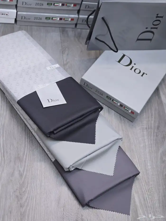 عرض 3 قطع قماش 2