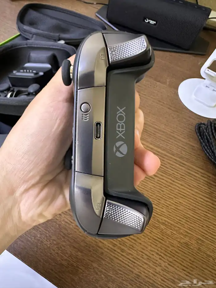 يد اكس بوكس احترافية إيليت 2 بها انحراف في الايسر 6