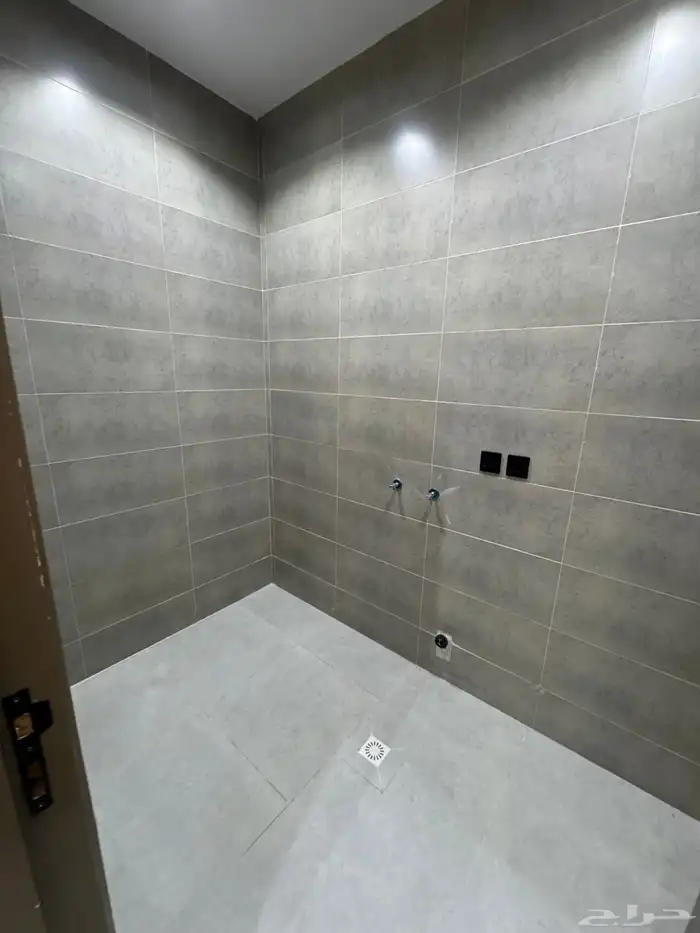 للبيع شقق تمليك أرضي 6غرف بمدخل سياره ب520 الف 8