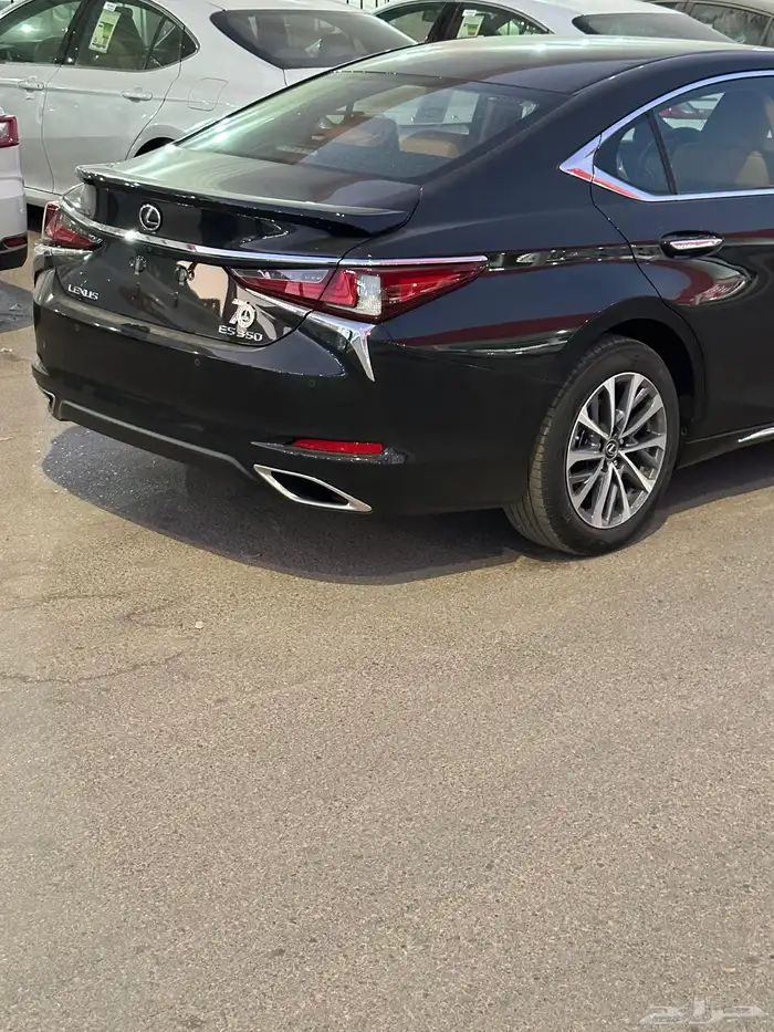 لكزس ES350 ca 2025 بسعر 202.000 2