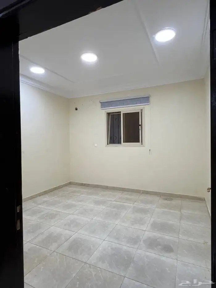 للايجار دور ارضي فالمجمعه حي المستقبل 1