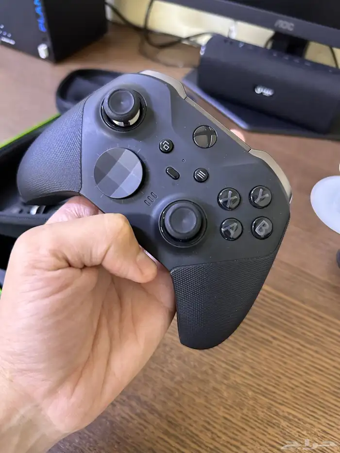 يد اكس بوكس احترافية إيليت 2 بها انحراف في الايسر 7