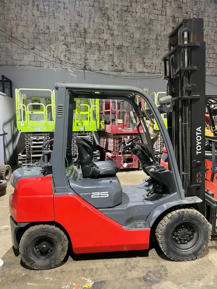 رافعه تويوتا 2.5 طن 2016 للبيع 0