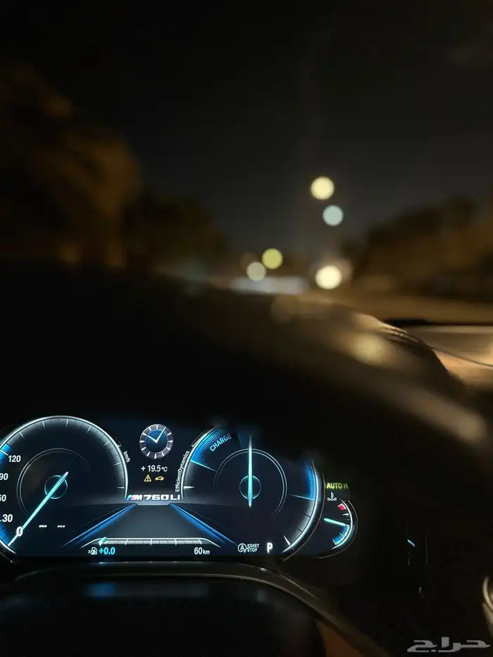 bmw 740li M بحالة الوكالة 2
