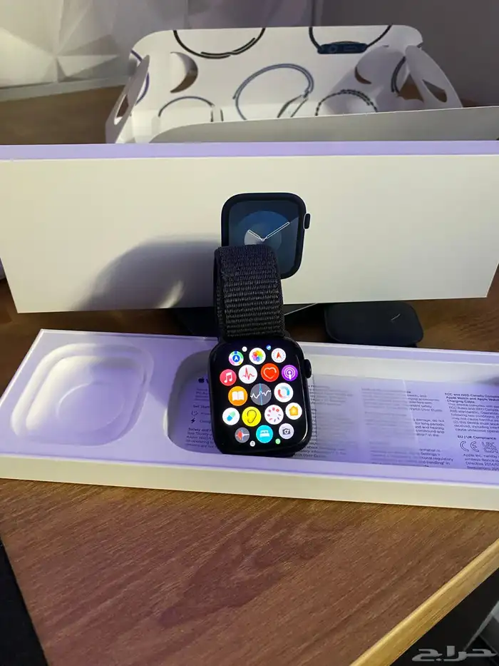 للبيع ساعة أبل  Apple Watch For Sell 10