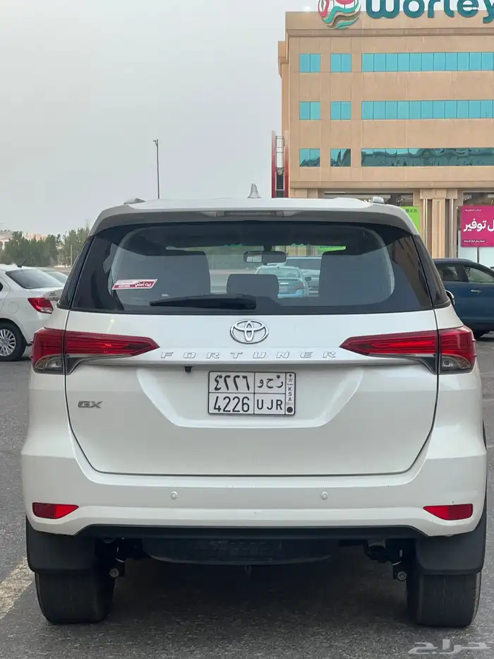 تويوتا فورتشنر موديل 2022 ديزل تيربو 11