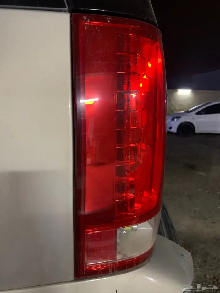 اسطبات شرايح تركب على اليوكن والتاهو 1