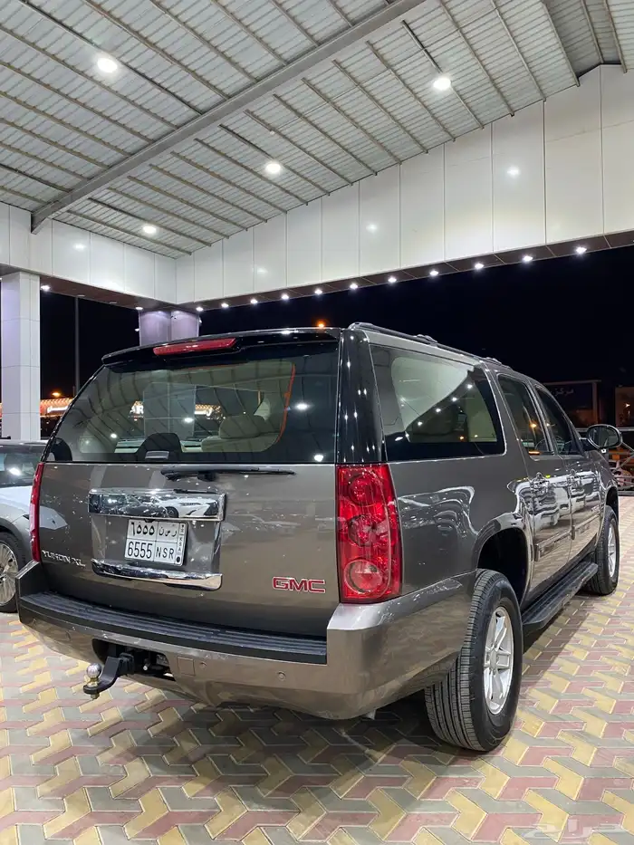 جي ام سي يوكن اكس ال XL العدد 375 الف 2013 22