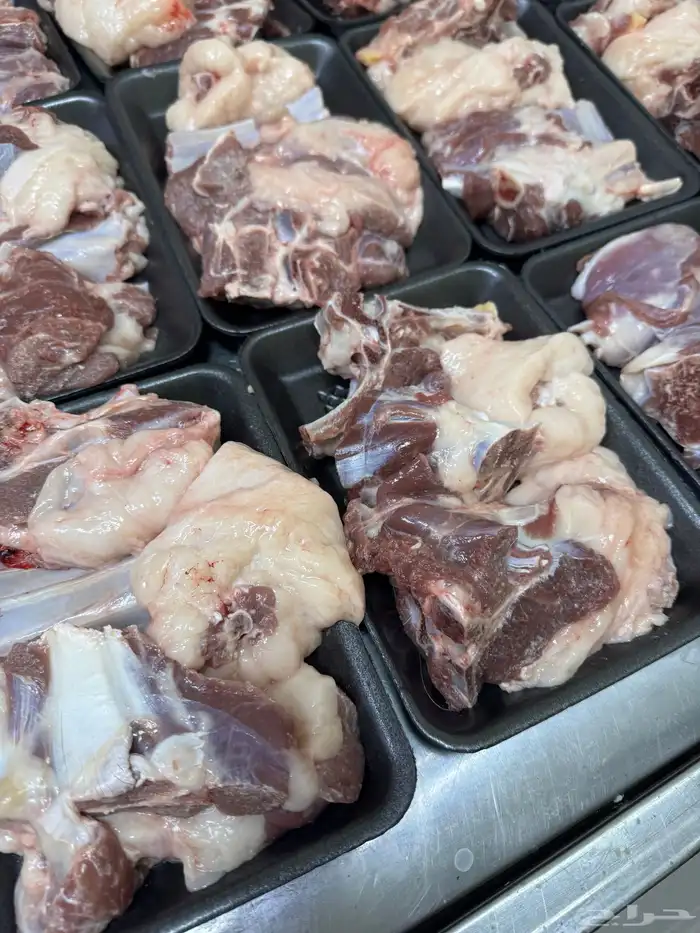 ذبائح مع خدمة السلخ والتوصيل 1