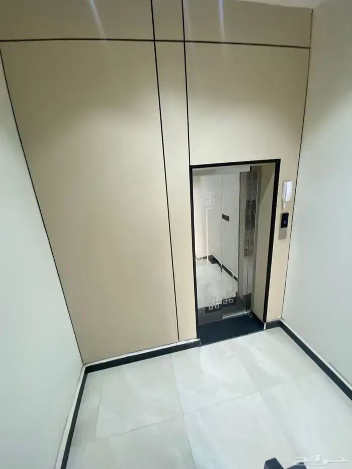 للبيع شقة دور ثاني مع سطح 6غرف ف درة الموسى 550 الف 4