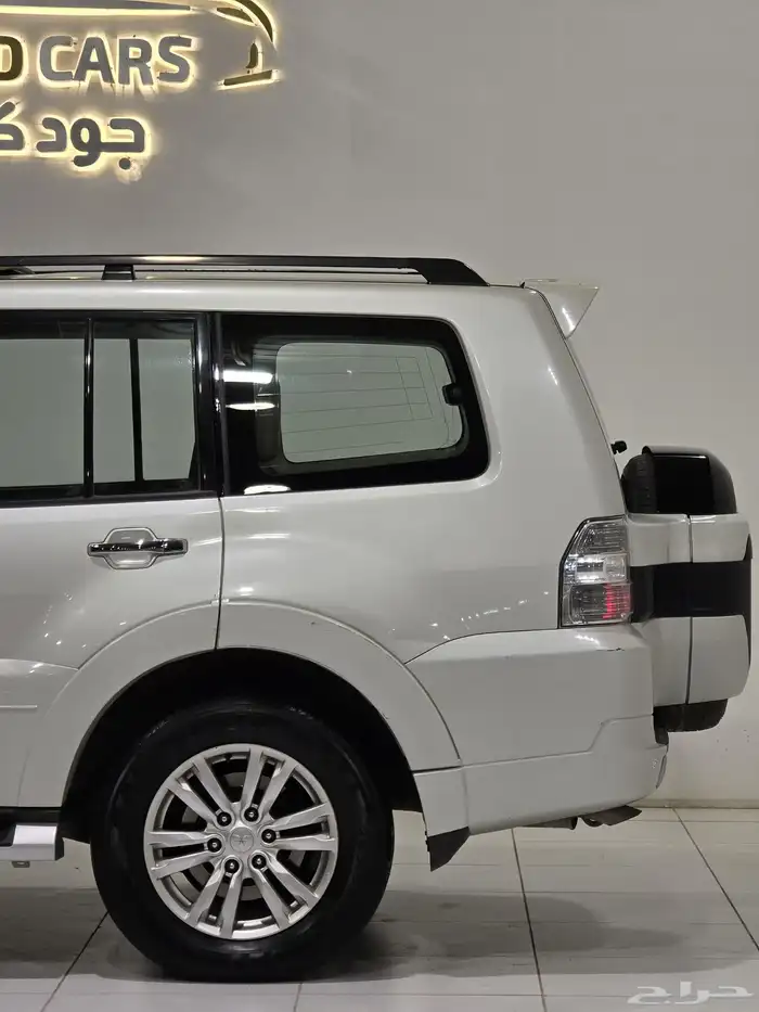 ميتسوبيشي باجيرو موديل 2016 بحالة الوكالة 6