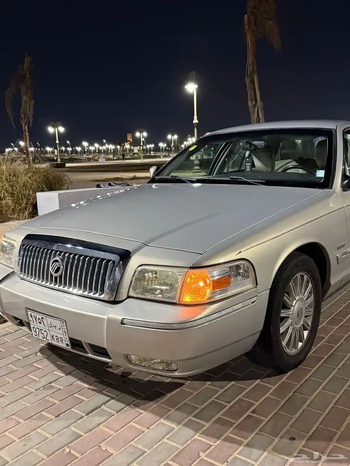 فورد جراند ماركيز 2011 4