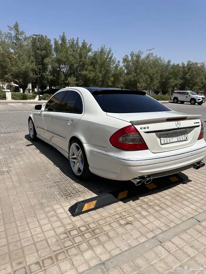 مرسيدس E230 موديل 2007 نظيفة جد ا   كيت AMG E63 4