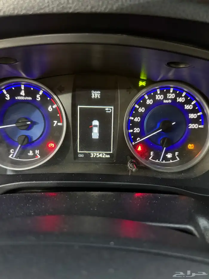 للبيع تويوتا هايلوكس 2018 17