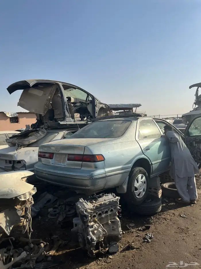 للبيع كامري تشليح 2001 0