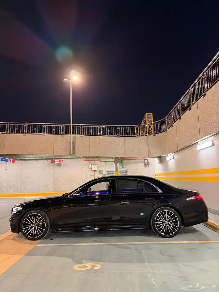 مرسدس S450 2023 جفالي اسود ملكي 4