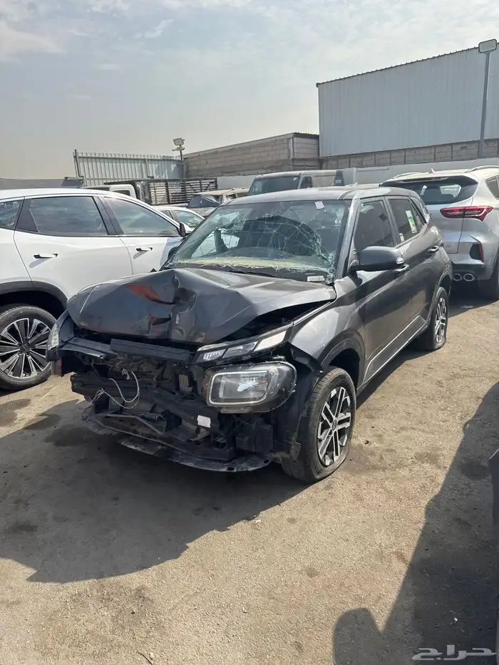 سيارات مصدومه 14