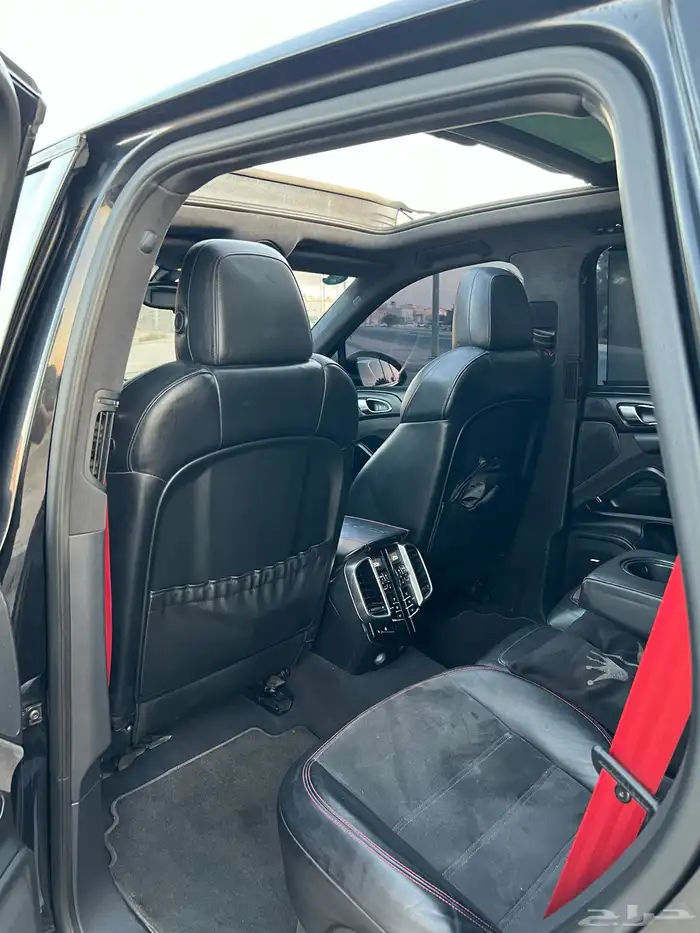 للبيع سيارة نظيفة  بورش كايين GTS 2013 6