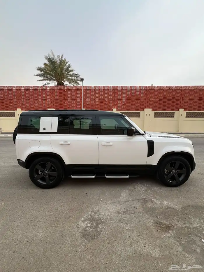 لاندروفر ديفيندر 110 ناغي 2023 ضمان وصيانه مجانيه 8