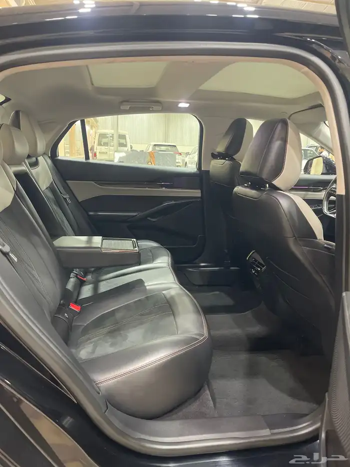 فورد تورس تيتانيوم فل كامل موديل 2023 12