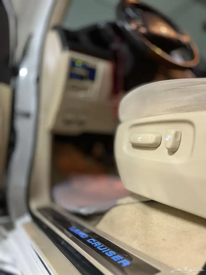 تويوتا لاندكروزر GXR 2017 مالك اول 27