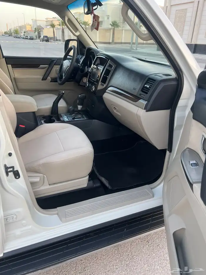 ميتسوبيشي باجيرو 2016 15