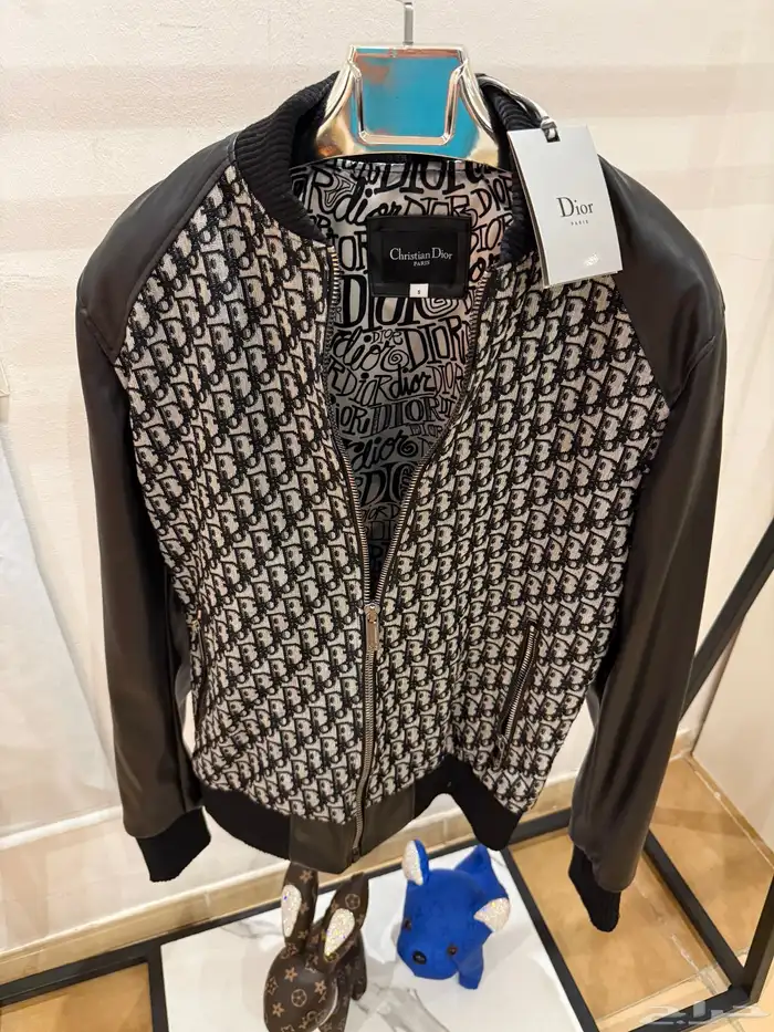 أفخم جاكيتات من أرقى الماركات العالمية 56