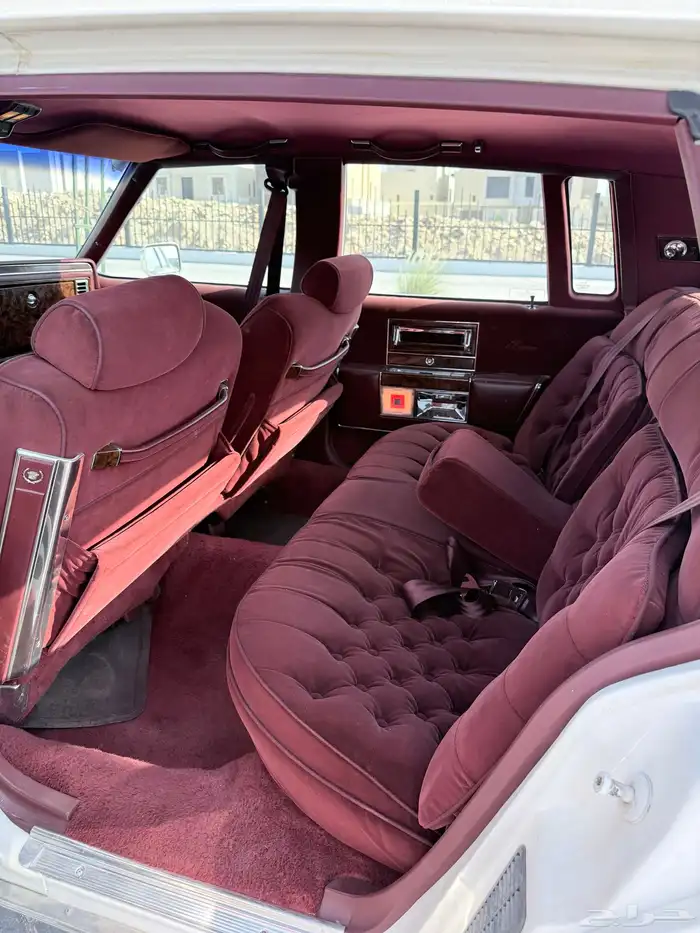 كاديلاك كلاسيك 1990 11