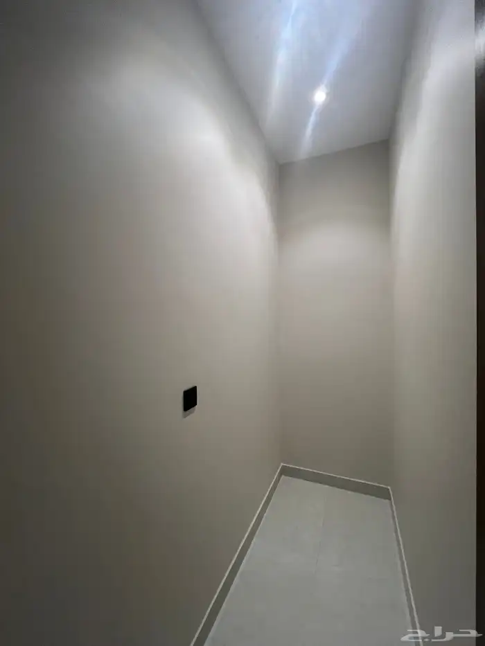 للبيع شقة ارضية فاخرة حي العزيزية احد رفيدة 6
