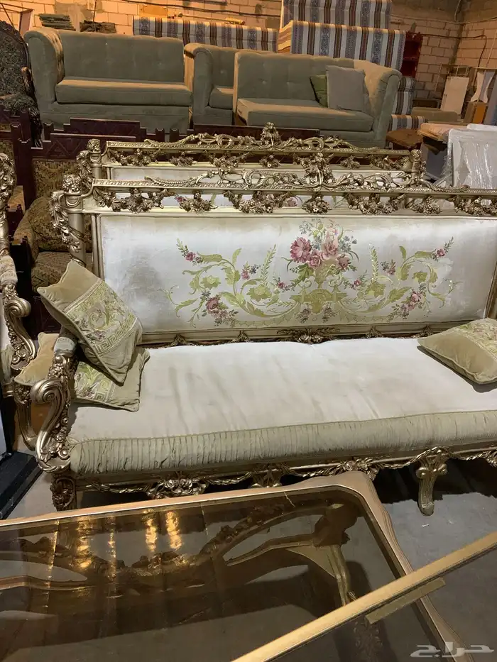 أطقم كنبات بحاله جيده 0