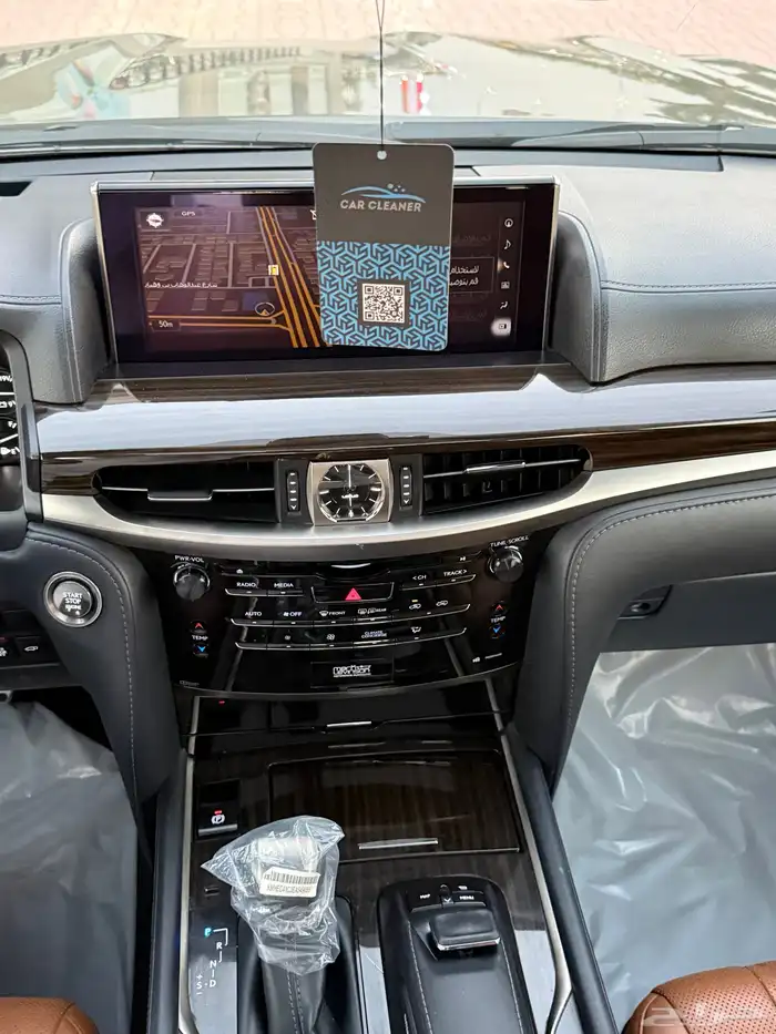 لكزس LX570 2021 13