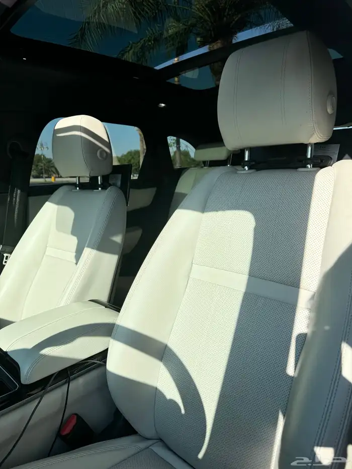 رنج روفر فيلار R Daynamic 4