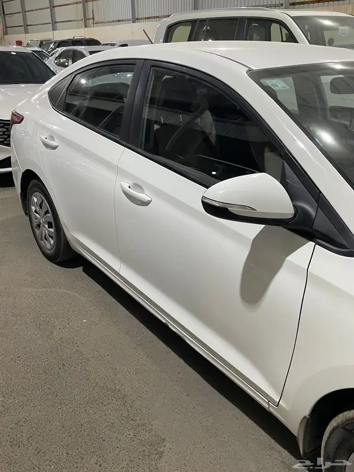 للبيع اكسنت 2019 12